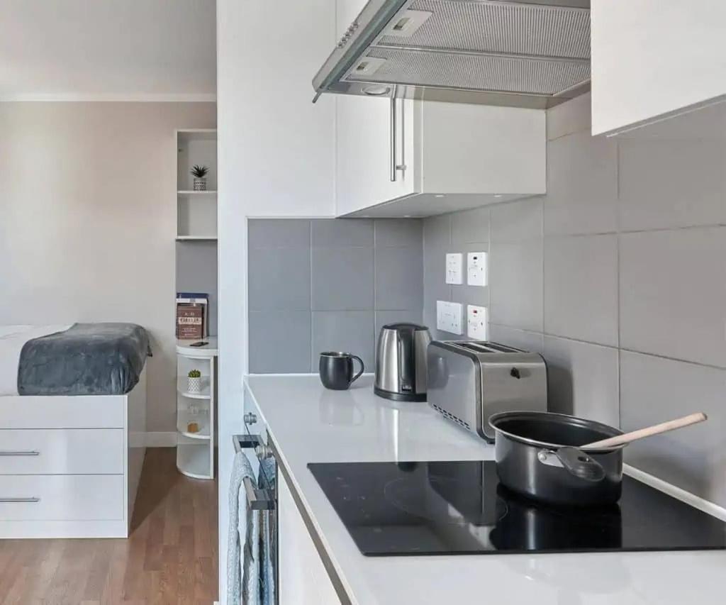 Liverpool, Zeni Studio Apartment