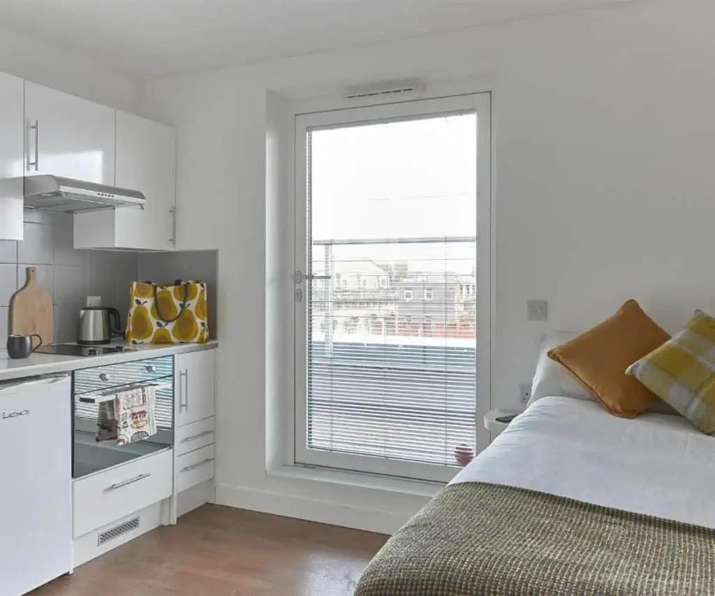 Liverpool, Zeni Studio * Liverpool